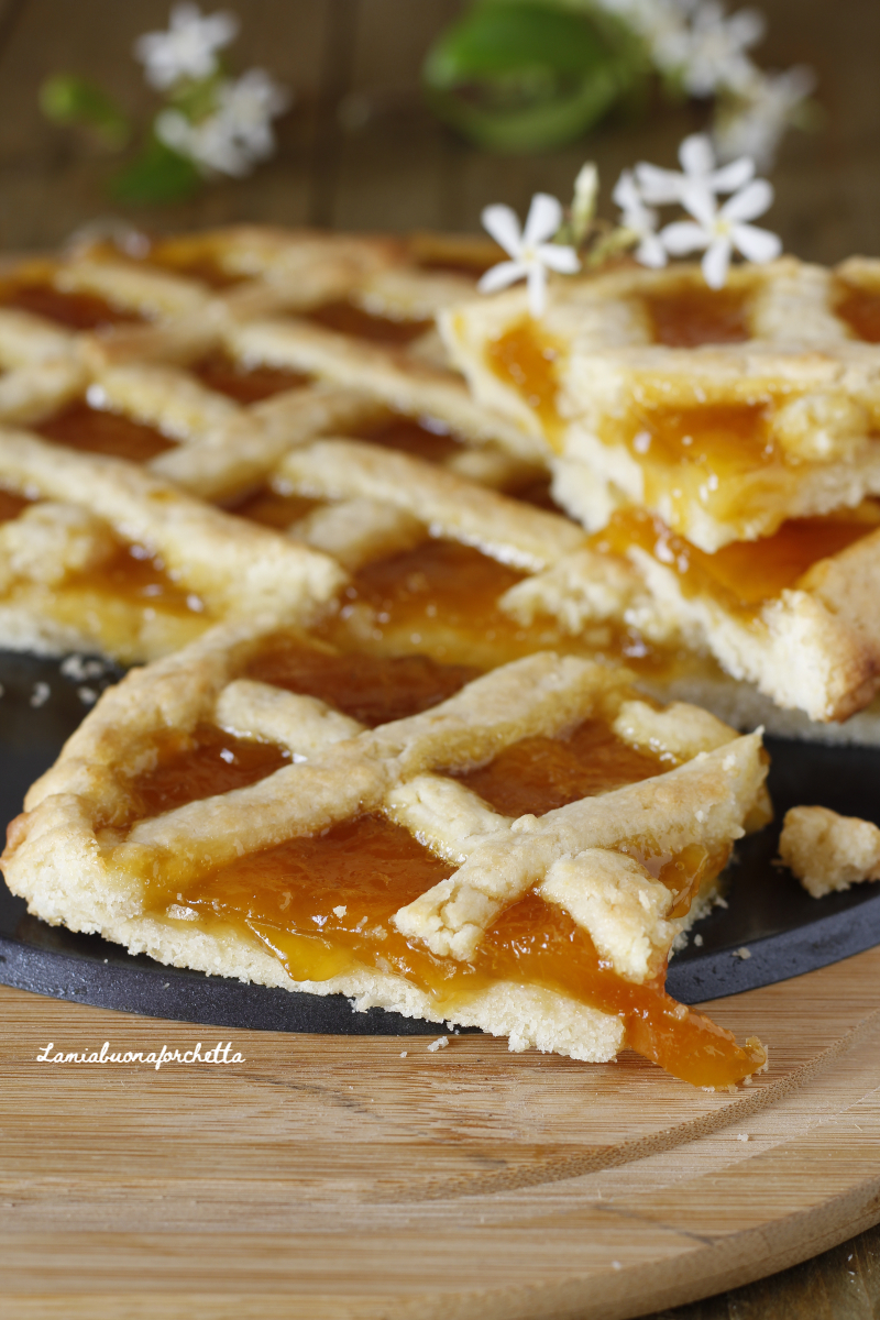 crostata con pasta frolla alle mandorle