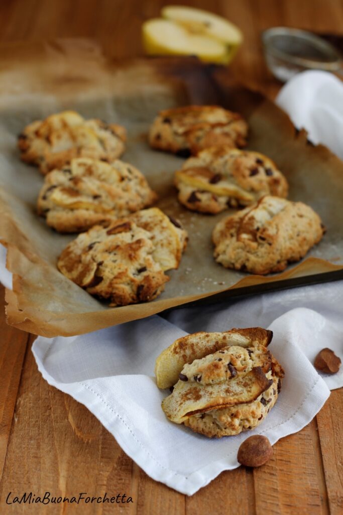 biscotti di frolla mele e cioccolato