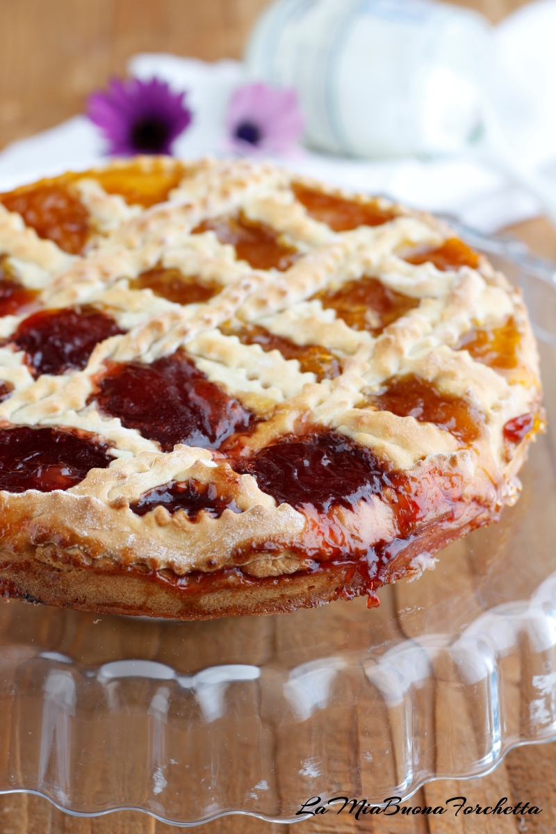 crostata di confettura con frolla allo yogurt