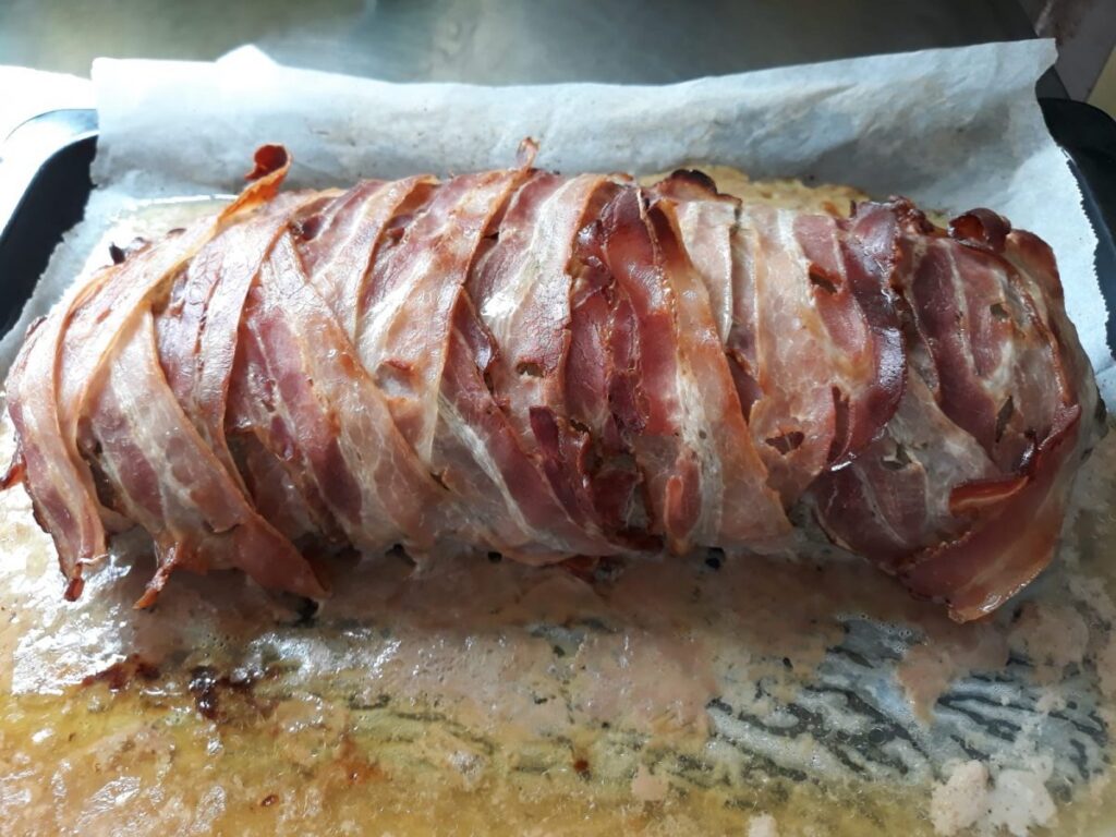 polpettone bacon cipolla e sottilette
