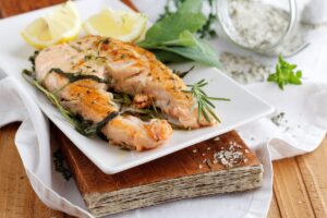 salmone arrosto alle erbe aromatiche