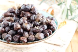 olive nere sotto sale