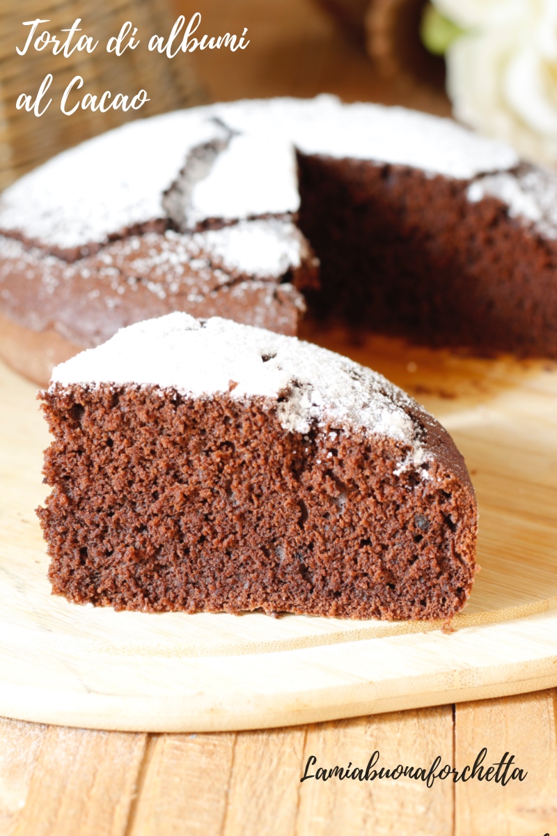 torta di albumi al cacao